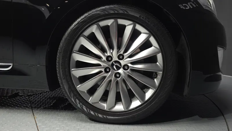 Hyundai Equus