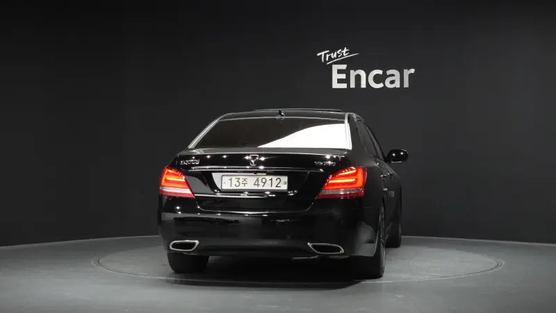 Hyundai Equus