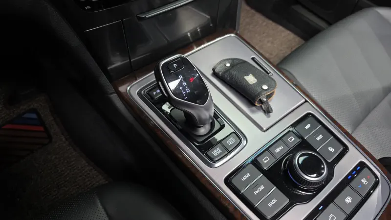 Hyundai Equus