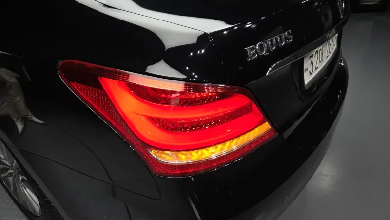 Hyundai Equus