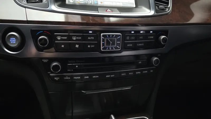Hyundai Equus