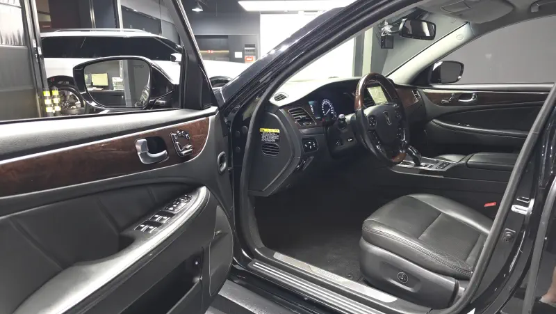 Hyundai Equus