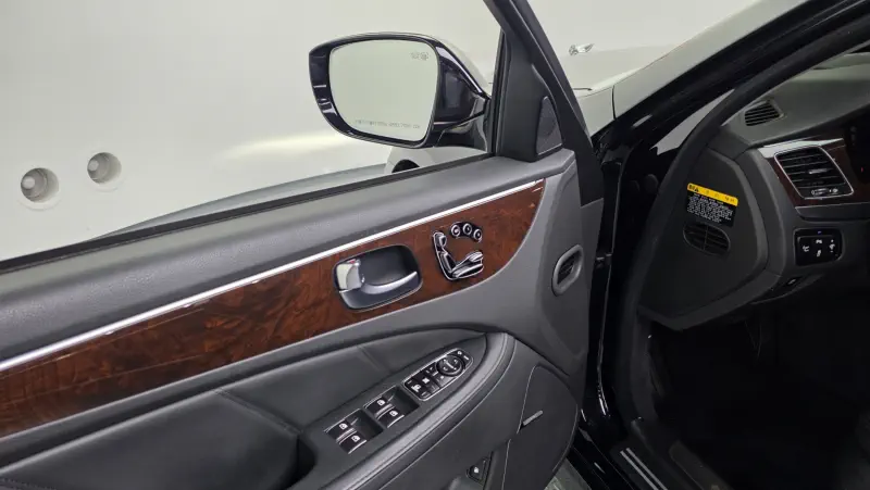 Hyundai Equus