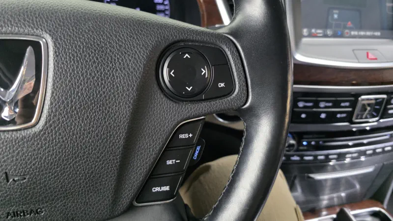 Hyundai Equus