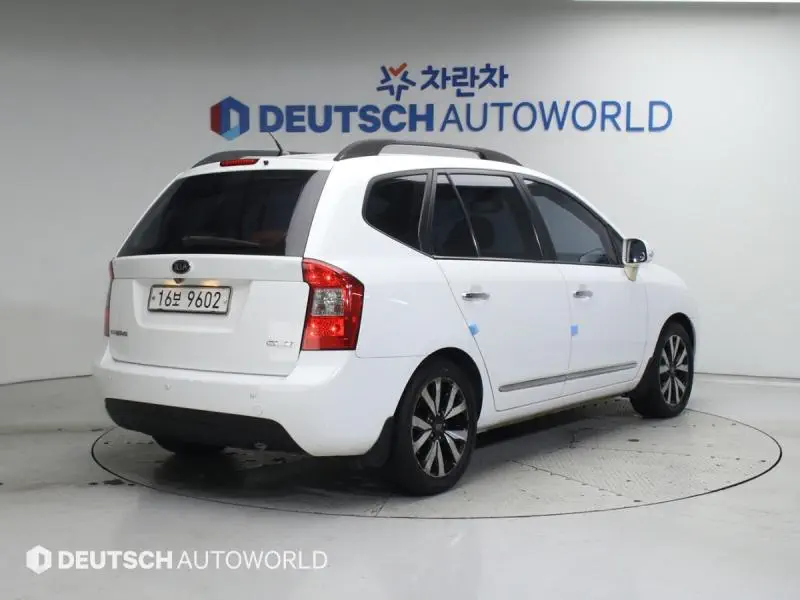 Kia Carens
