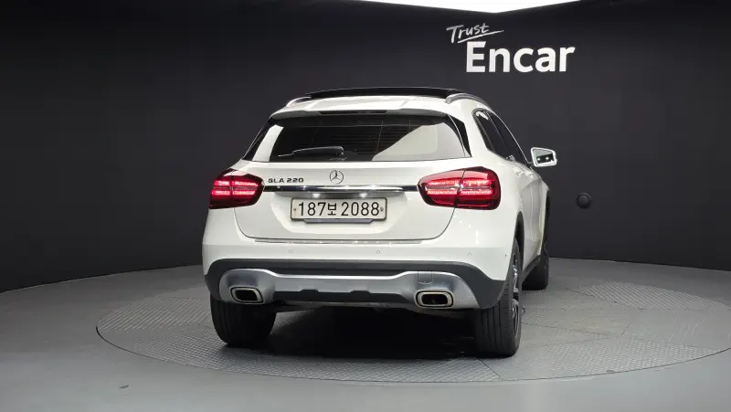Mercedes-Benz GLA-Class