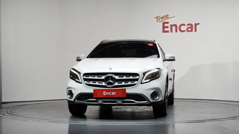 Mercedes-Benz GLA-Class