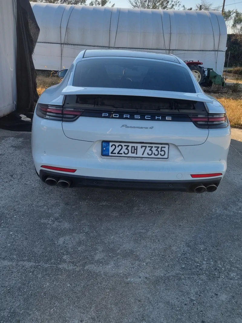 Porsche Panamera