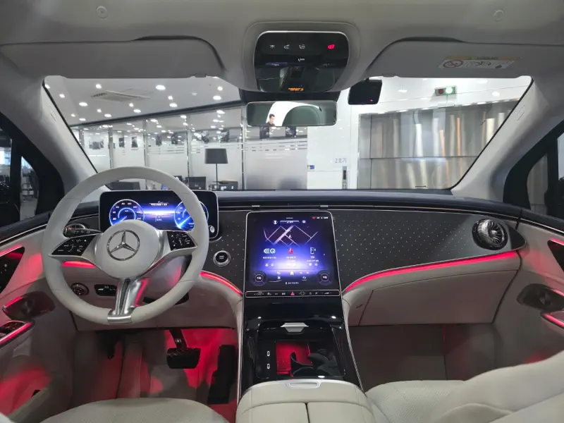 Mercedes-Benz EQE