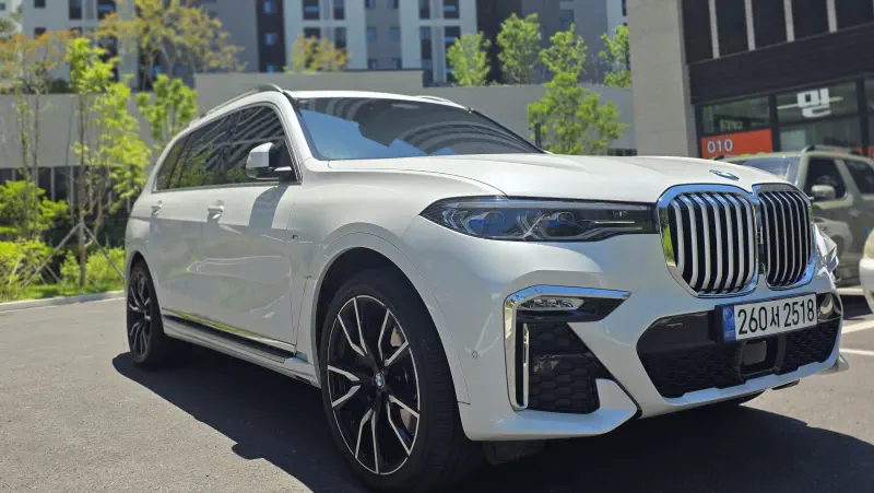BMW X7
