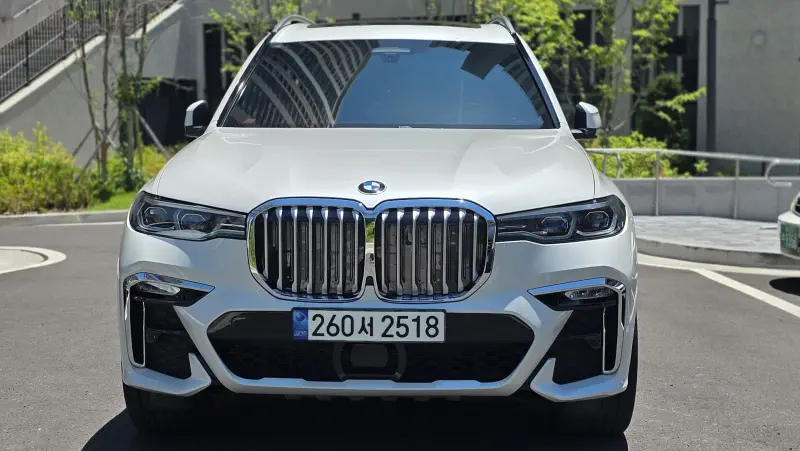 BMW X7