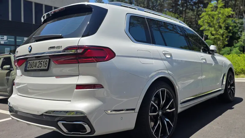 BMW X7