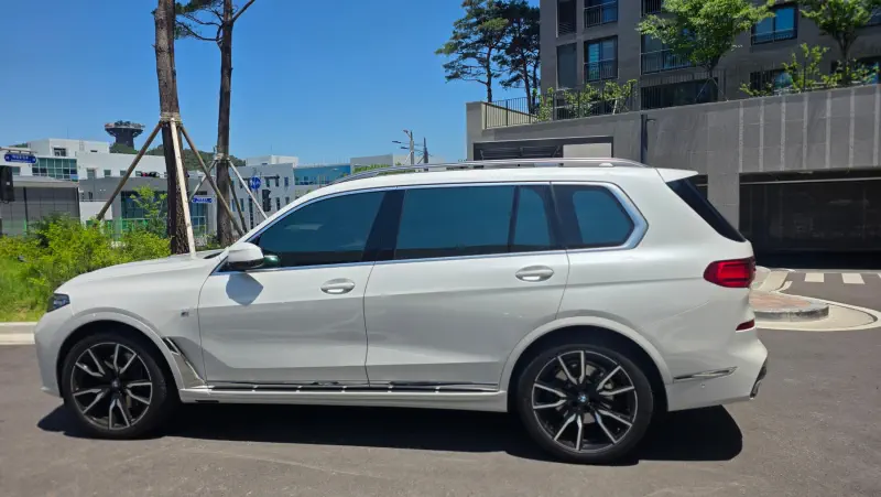 BMW X7