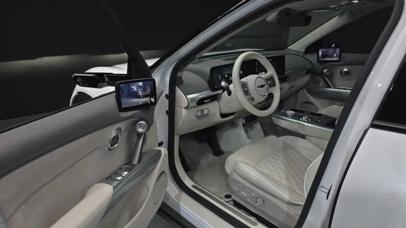 Genesis GV60