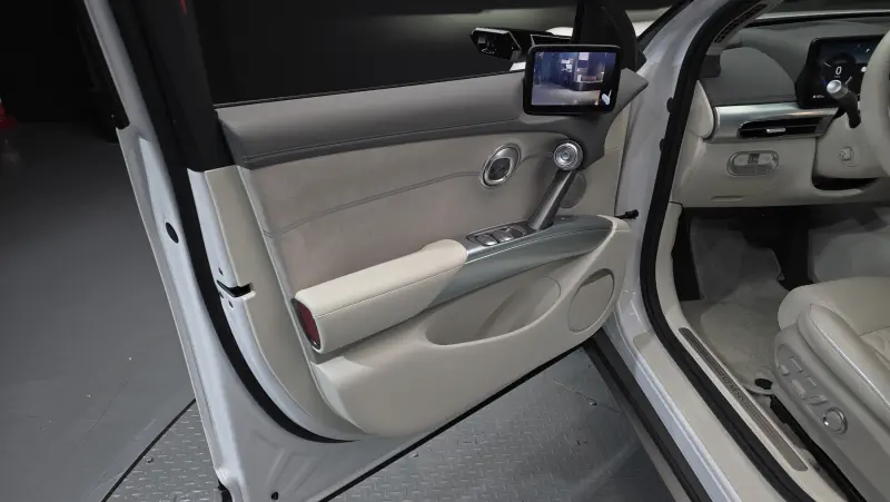 Genesis GV60