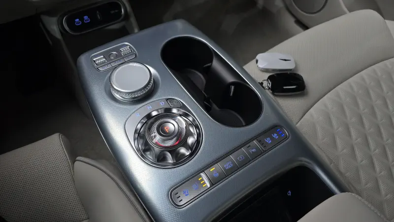 Genesis GV60