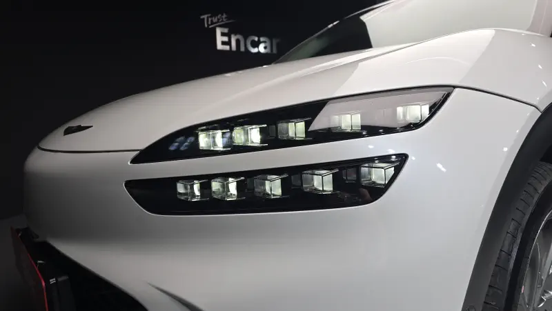 Genesis GV60