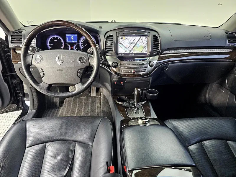 SsangYong Chairman W
