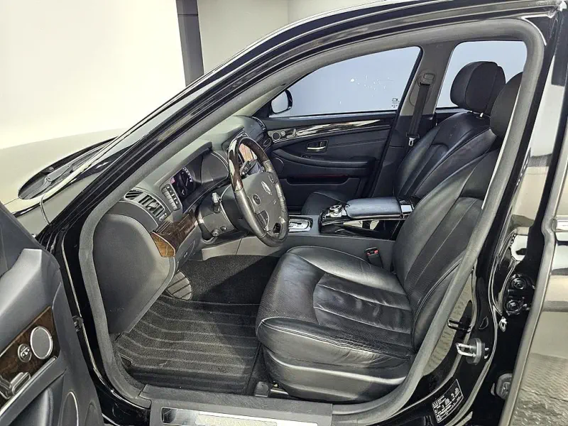 SsangYong Chairman W