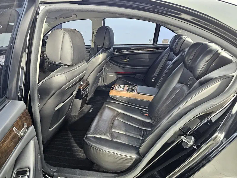 SsangYong Chairman W