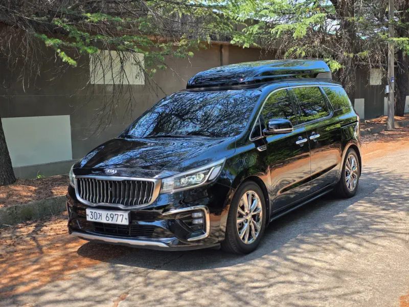 Kia Carnival