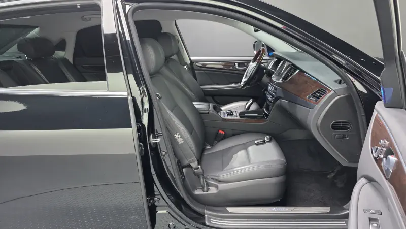 Hyundai Equus