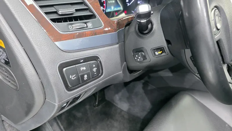 Hyundai Equus