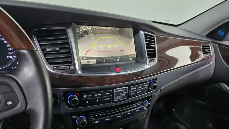 Hyundai Equus