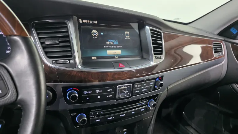 Hyundai Equus