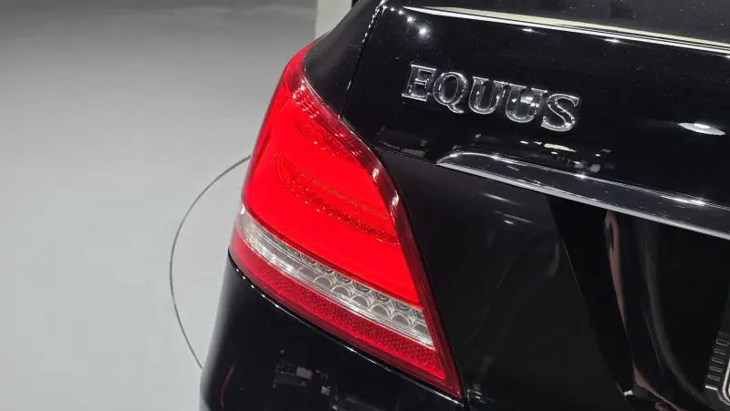 Hyundai Equus
