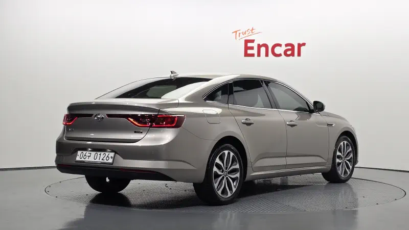 Renault Samsung SM6