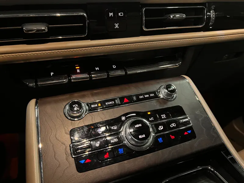 Lincoln Aviator