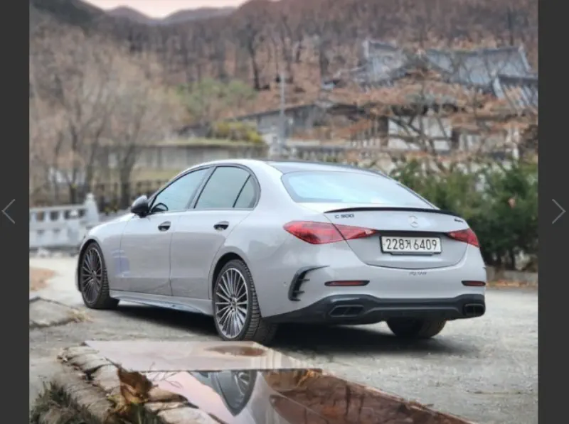 Mercedes-Benz C-Class