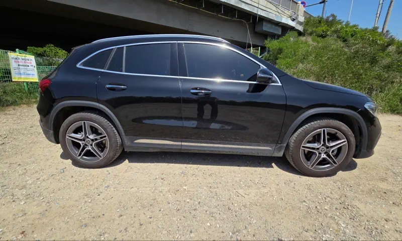 Mercedes-Benz GLA-Class