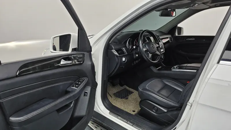 Mercedes-Benz M-class