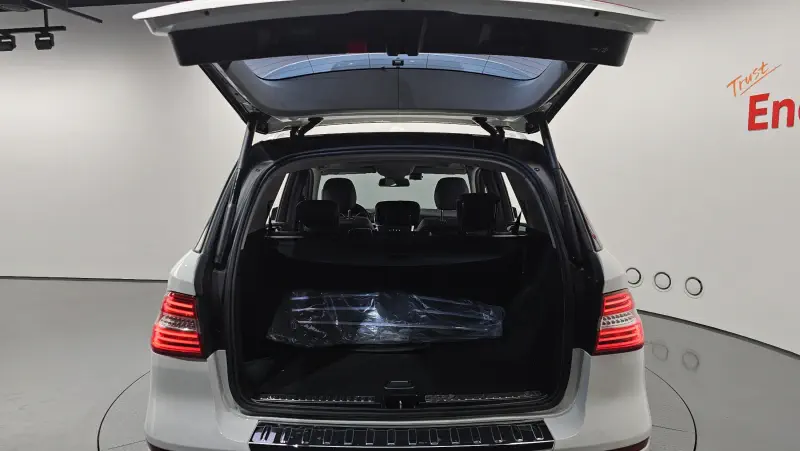 Mercedes-Benz M-class