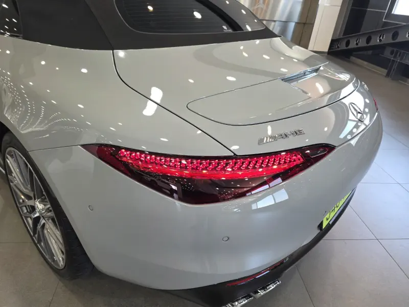 Mercedes-Benz SL-Class