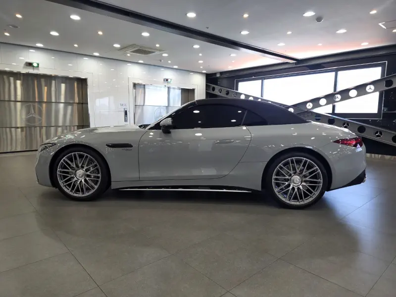 Mercedes-Benz SL-Class