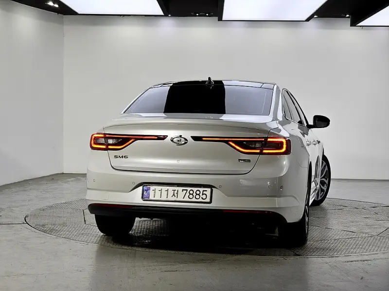 Renault Samsung SM6