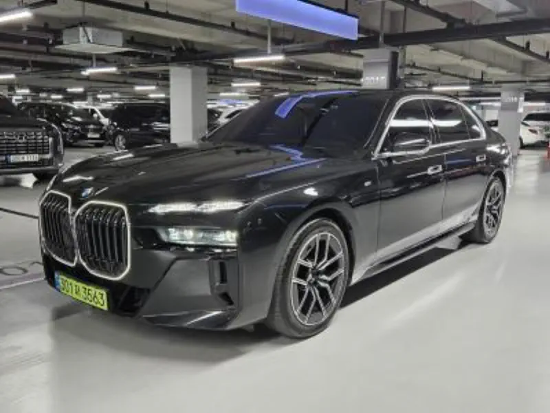 BMW 7-Series