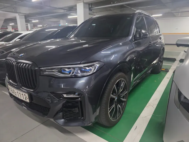 BMW X7