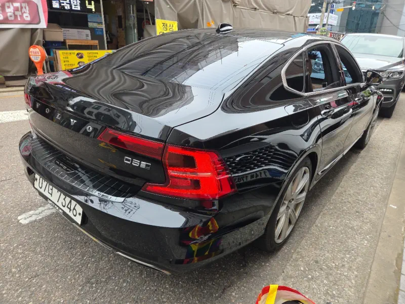 Volvo S90