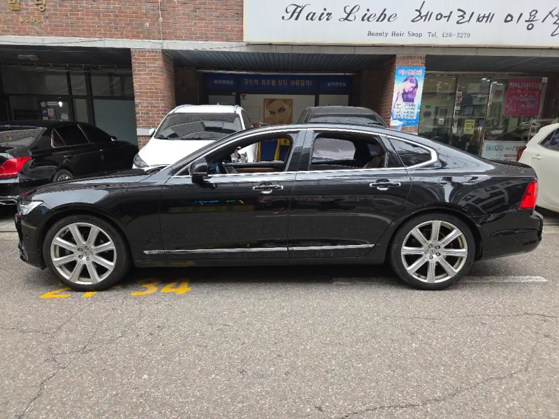 Volvo S90
