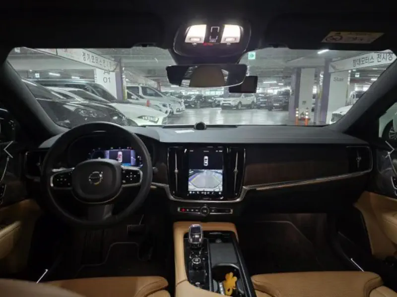 Volvo S90