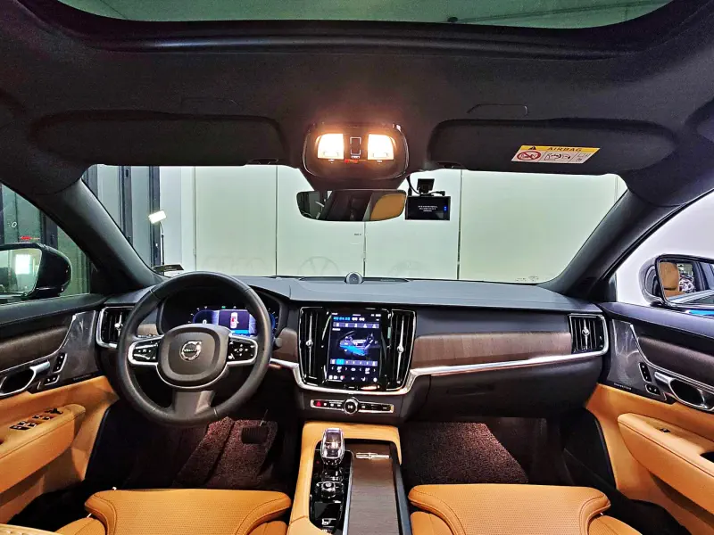 Volvo S90