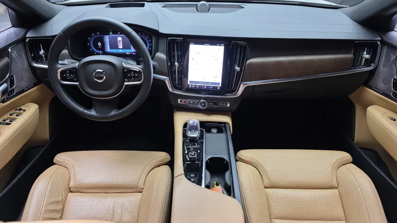 Volvo S90