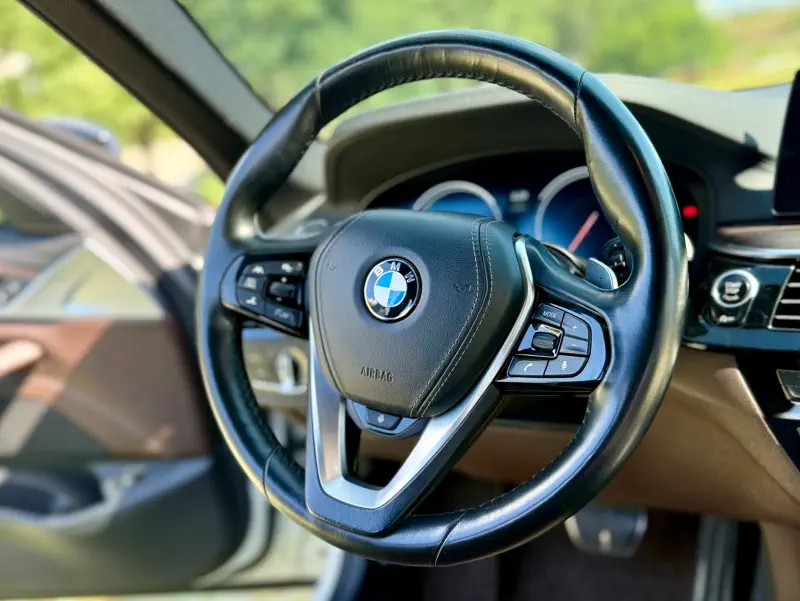 BMW 5-Series
