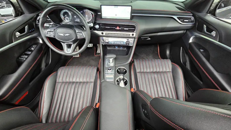 Genesis G70