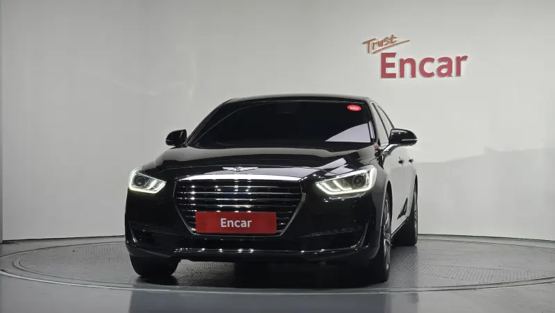 Genesis EQ900