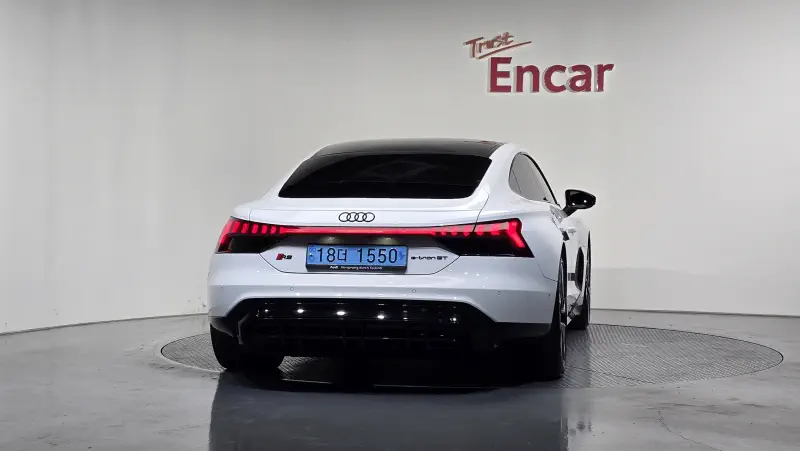 Audi e-tron GT